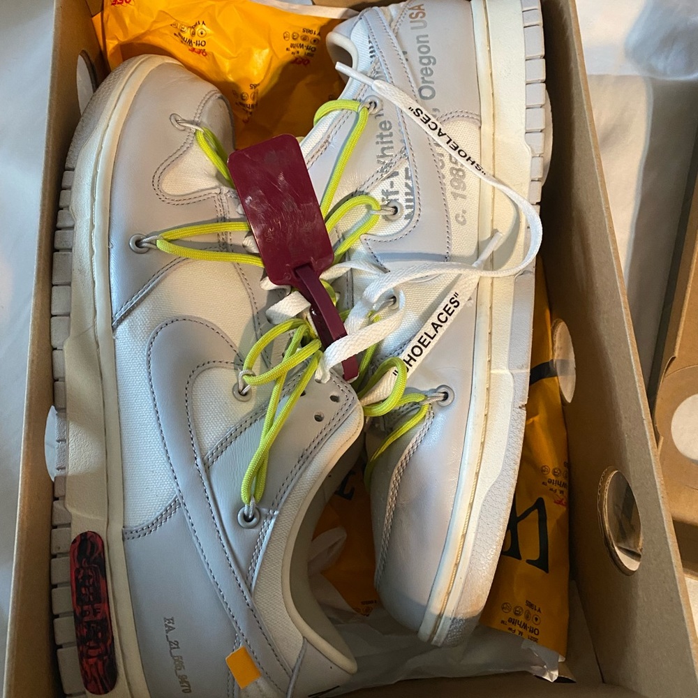 MENS OFF WHITE LOT 08, 100% Authentic, Comes with box, Gently Worn, Size 11 Men